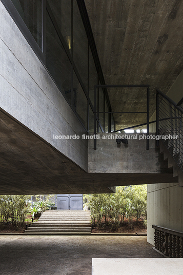 casa antônio junqueira paulo mendes da rocha