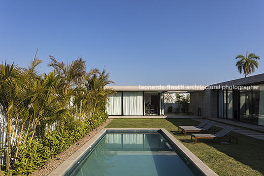 casa parejas peinado sommet srl