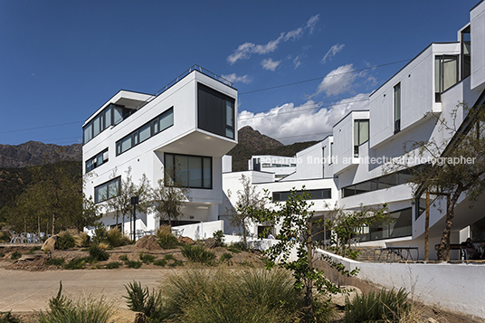 universidad adolfo ibañez - edificio e-campus peñalolen josé cruz ovalle