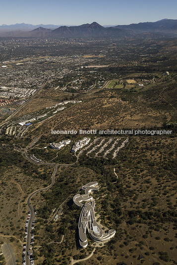 universidad adolfo ibañez - edificio c-campus peñalolen josé cruz ovalle