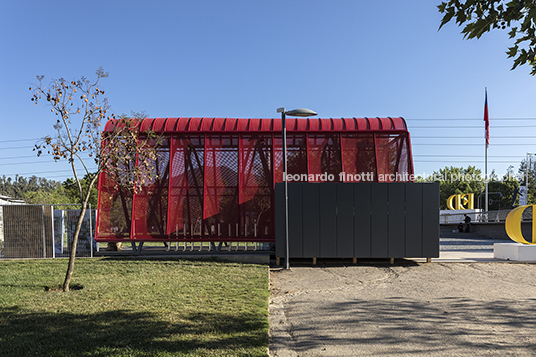 red pavilion sarovic plaut arquitectos