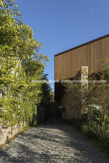 casa cwn bernardes arquitetura