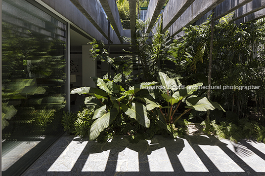 casa av isabel duprat arquitetura paisagística