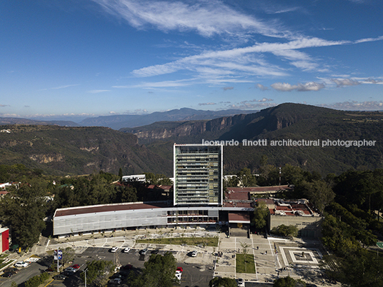 centro universitario de arte, arquitectura y diseño (cuaad - udg) humberto ponce adame