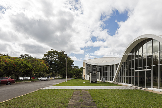 ita library oscar niemeyer