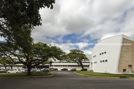 ita library oscar niemeyer