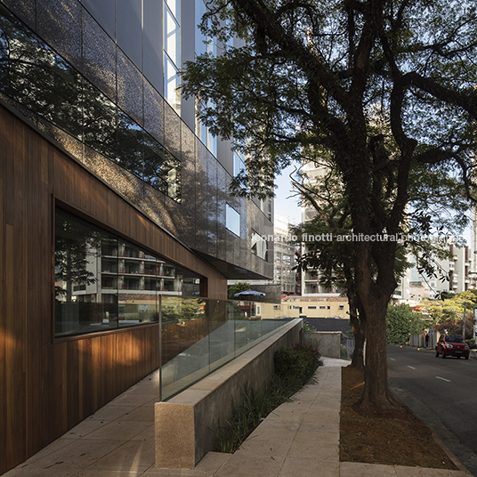 lacerda isay weinfeld