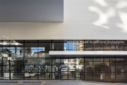 showroomayoshii baggio schiavon arquitetura