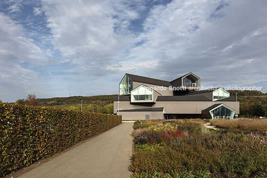 vitra showroom herzog & de meuron