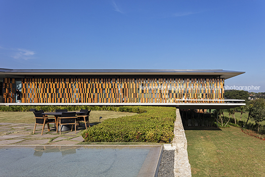 residência mje - fazenda boa vista jacobsen arquitetura