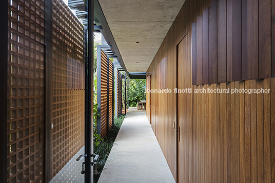 casa rma - iporanga bernardes arquitetura