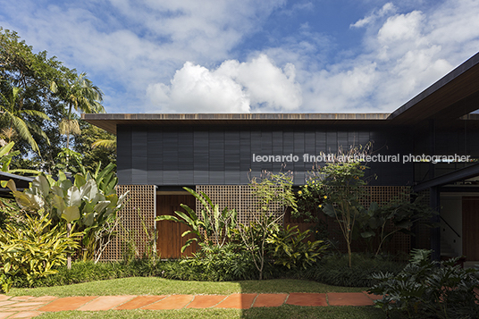 casa rma - iporanga bernardes arquitetura