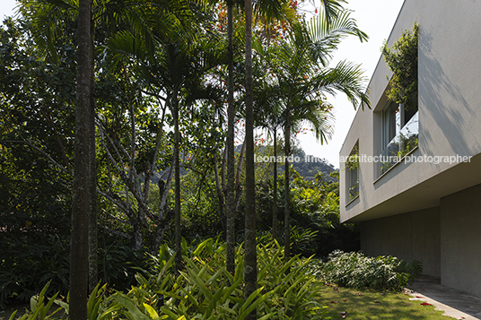 casa ab isay weinfeld