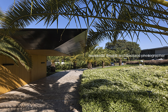 casa xl - fazenda boa vista felipe caboclo arquitetura