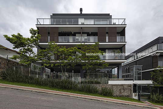 villa cascaes residence ark7 arquitetos