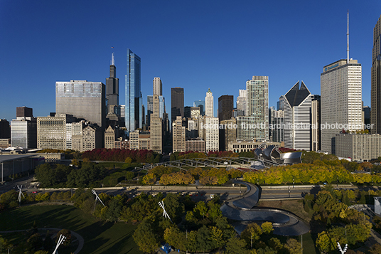 jay pritzker bandshell - millennium park frank o. gehry