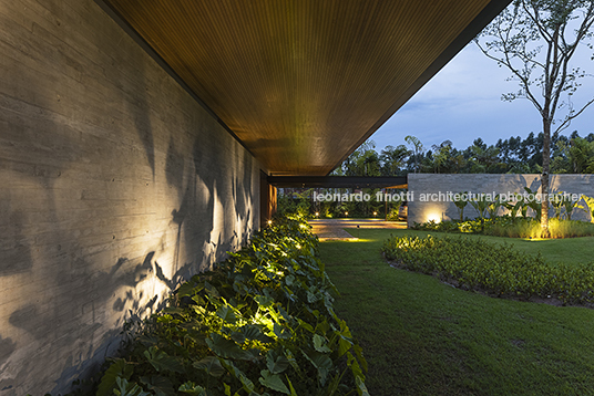 casa vetor - fazenda boa vista felipe caboclo arquitetura