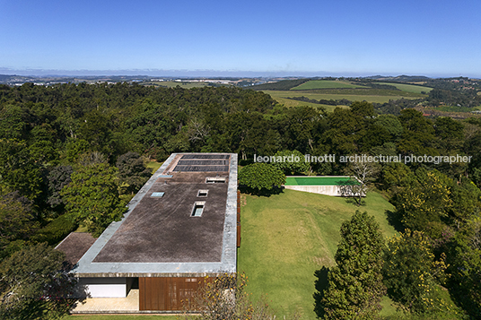 casa redux - quinta da baroneza marcio kogan