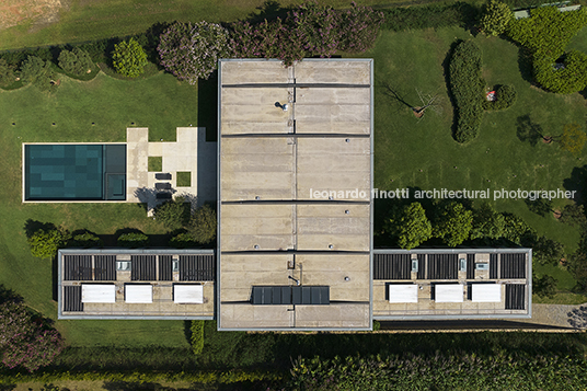 casa rcn - fazenda boa vista jacobsen arquitetura