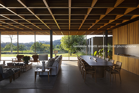 casa rcn - fazenda boa vista jacobsen arquitetura