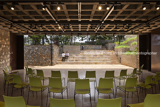 centro de cultura e artesanato laudelina marcondes mach arquitetos