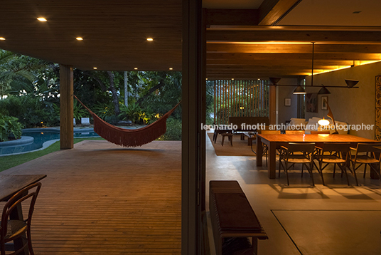 casa busca vida play arquitetura