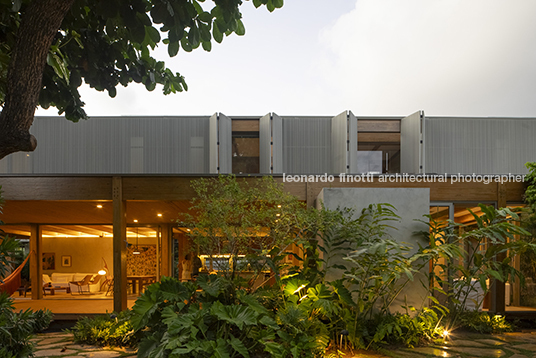 casa busca vida play arquitetura