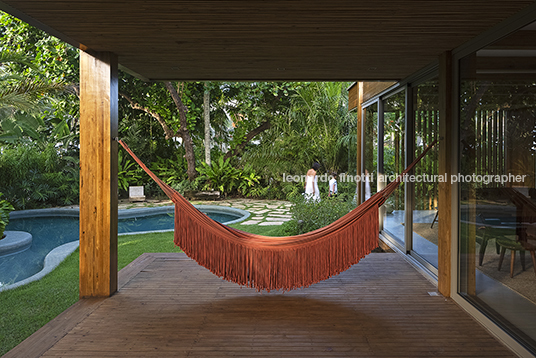 casa busca vida play arquitetura