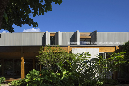casa busca vida play arquitetura